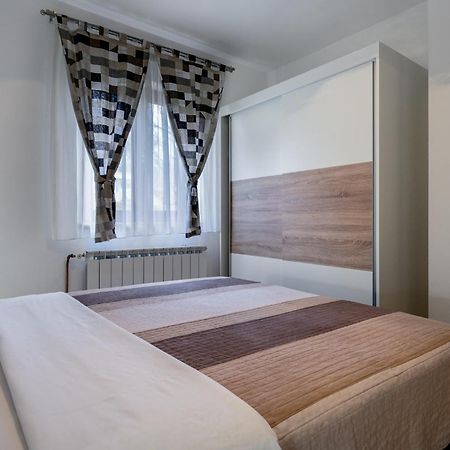 House Elena - Apartment-4 โพลยานัค ภายนอก รูปภาพ