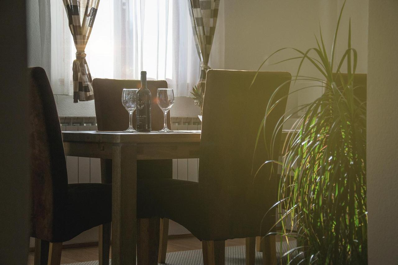 House Elena - Apartment-4 โพลยานัค ภายนอก รูปภาพ
